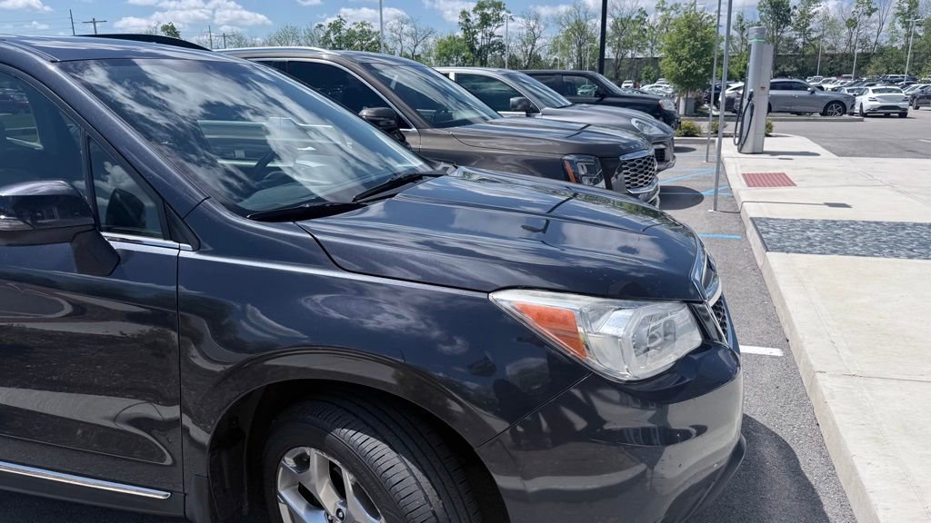 Used 2015 Subaru Forester 2.5i Touring w/ Eyesight & Navigation System AWD/4WD image 30