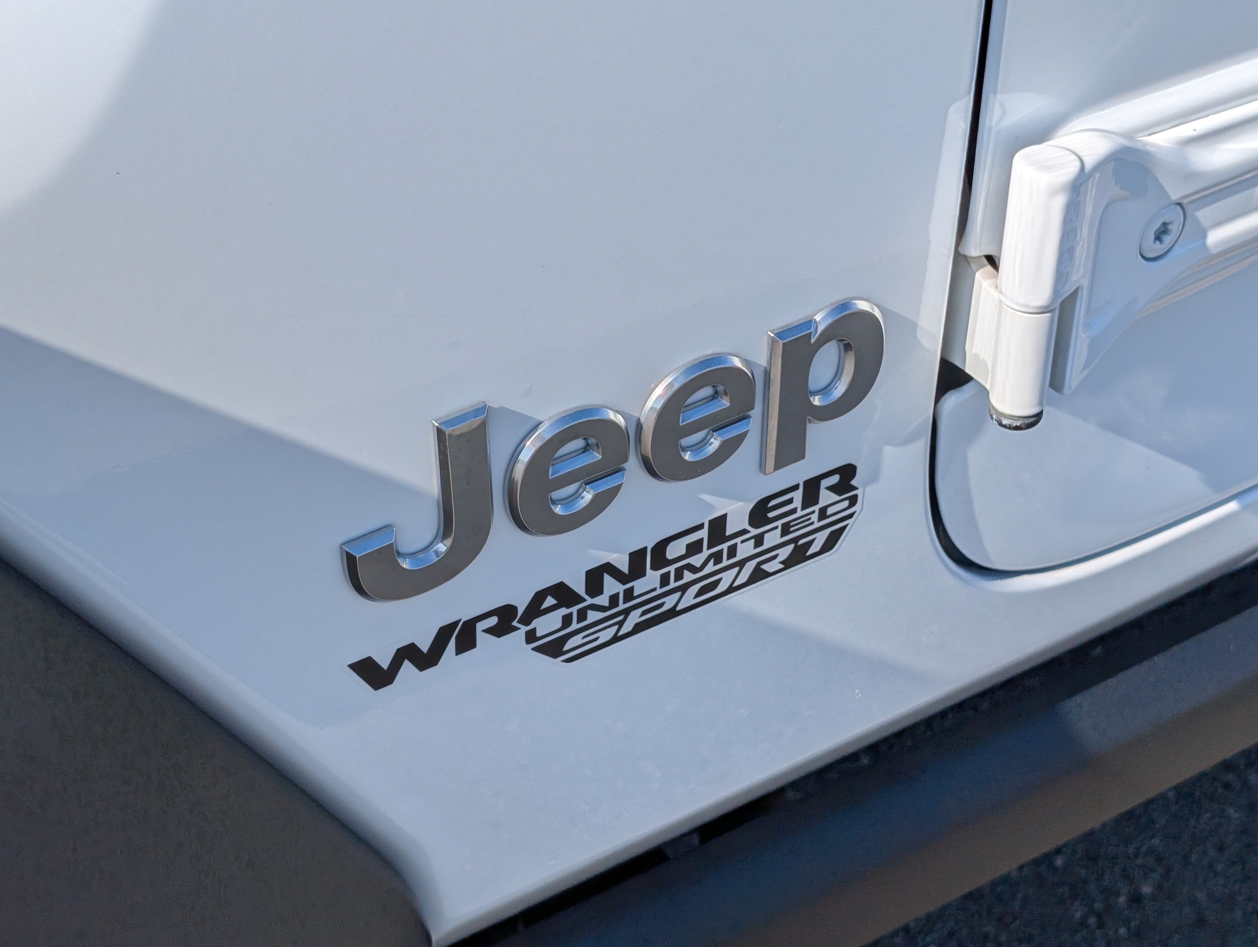 Used 2019 Jeep Wrangler Unlimited Sport S AWD/4WD image 11