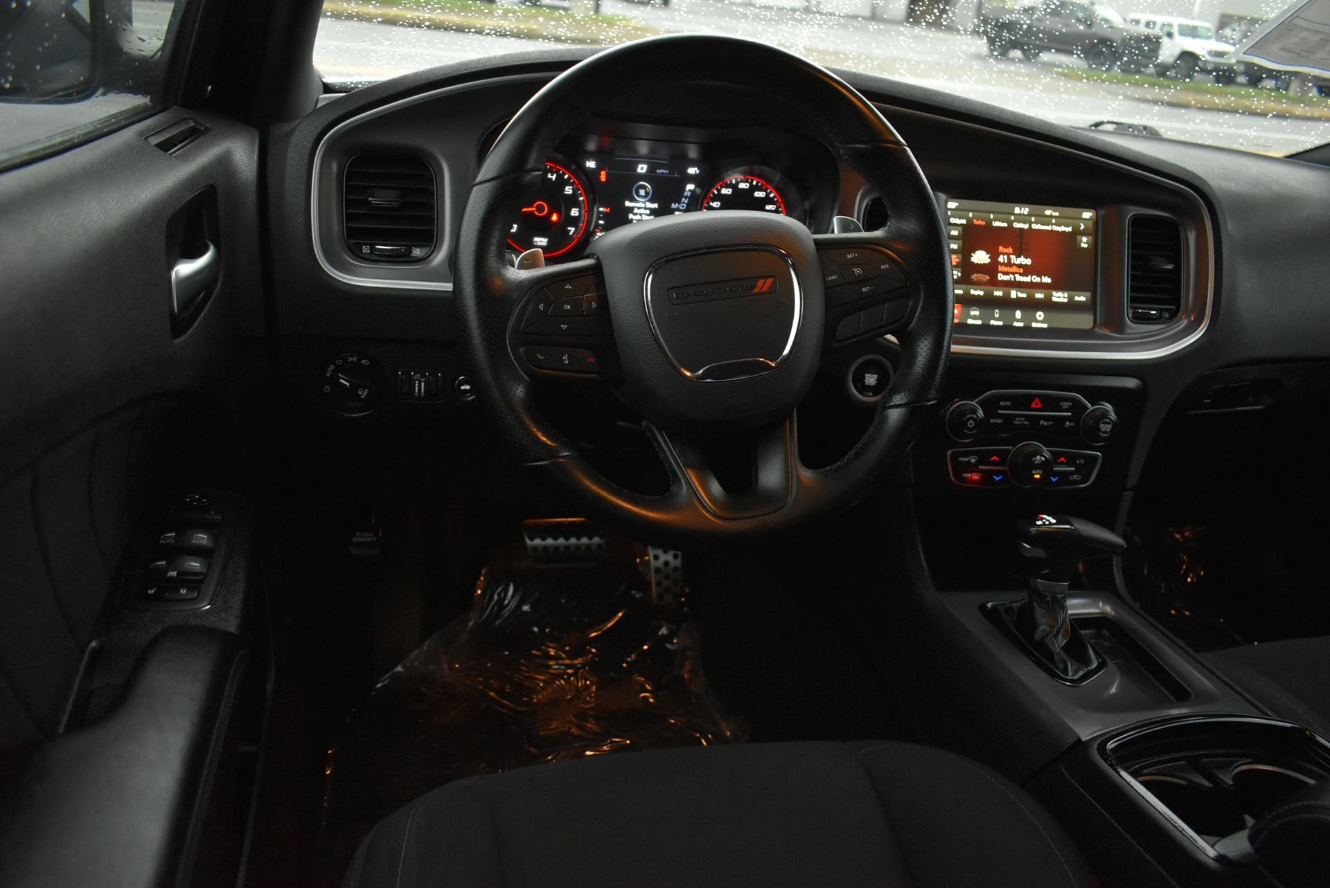 Used 2022 Dodge Charger R/T w/ Blacktop Package image 16