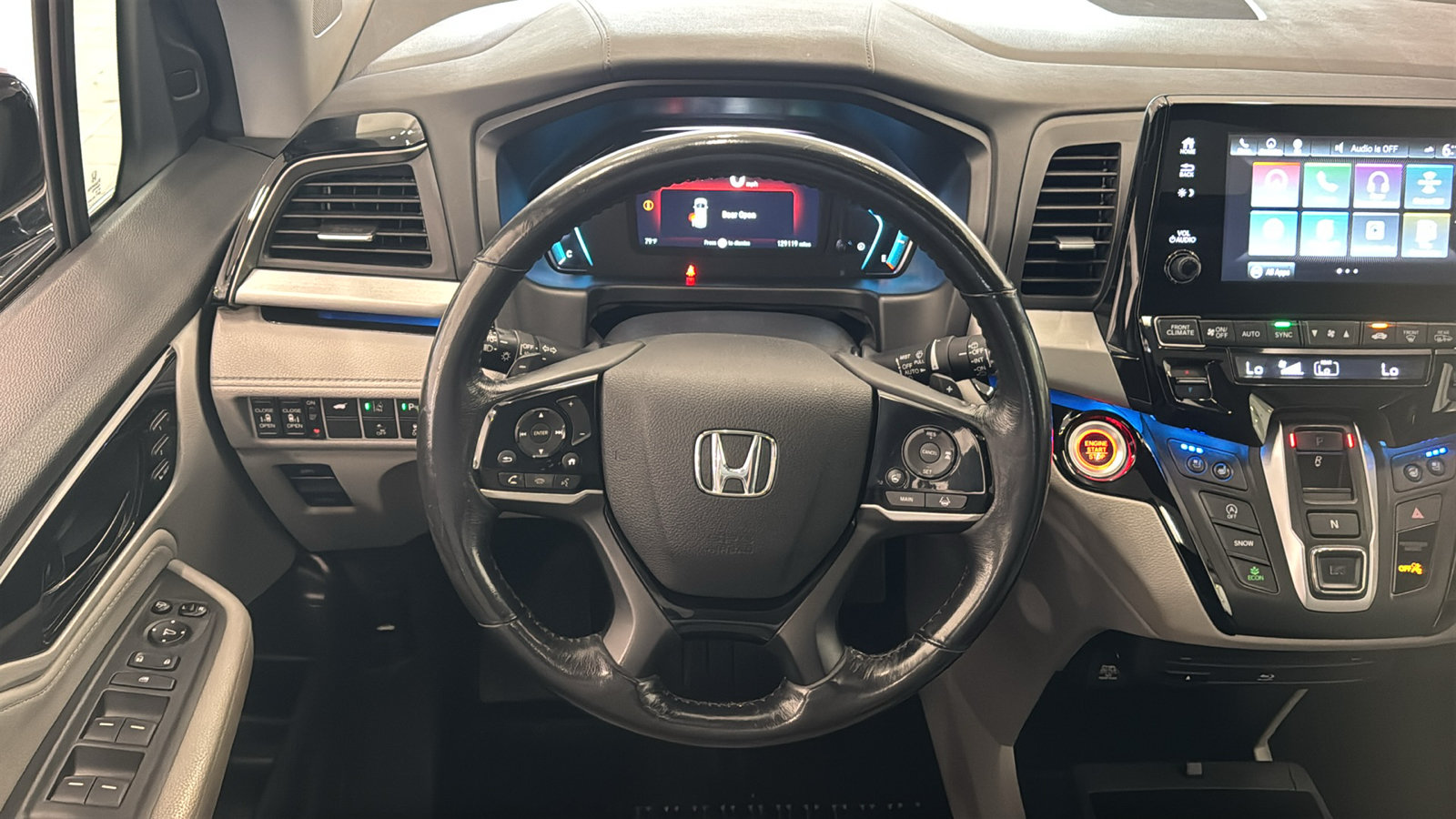 Used 2018 Honda Odyssey Elite image 12