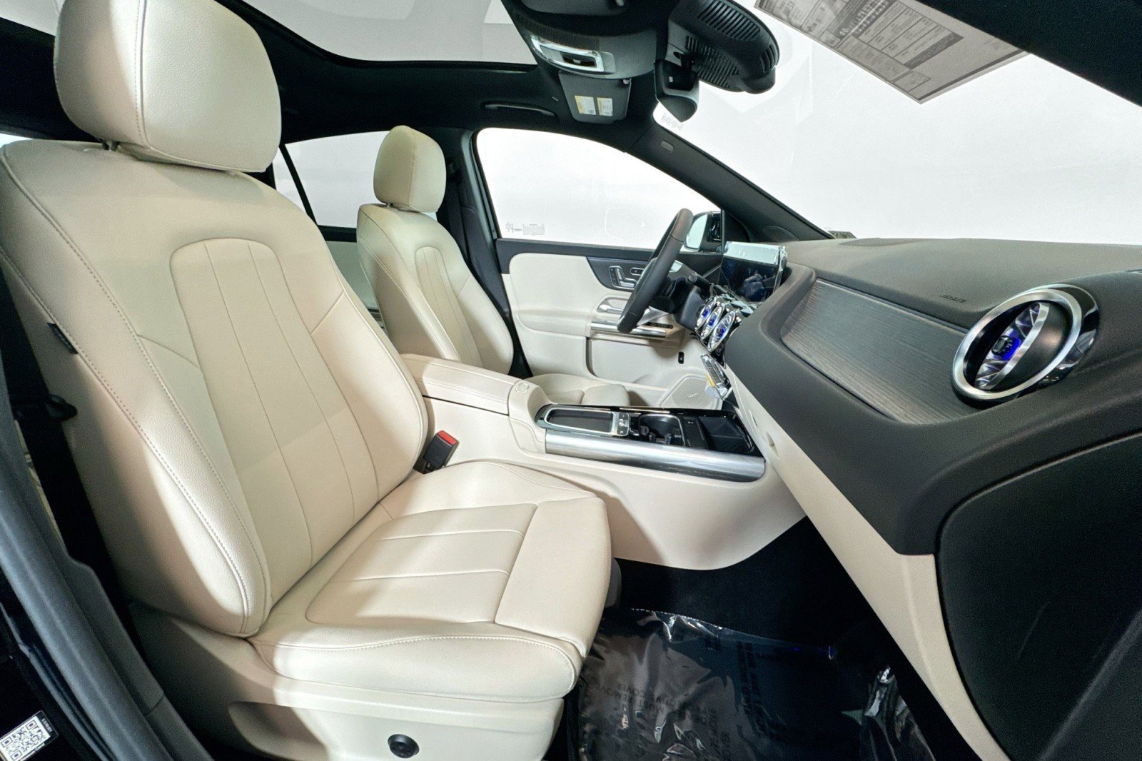 New 2026 Mercedes-Benz GLA 250 4MATIC image 26