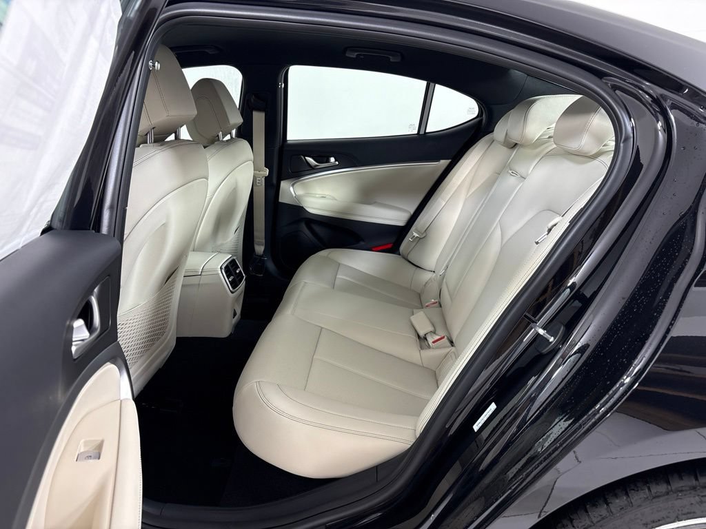 New 2026 Genesis G70 2.5T RWD image 18