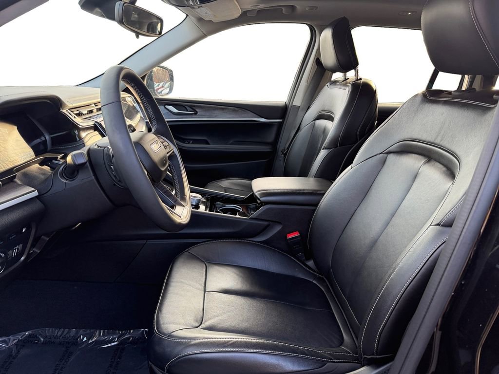 Used 2022 Jeep Grand Cherokee Limited 4xe image 9