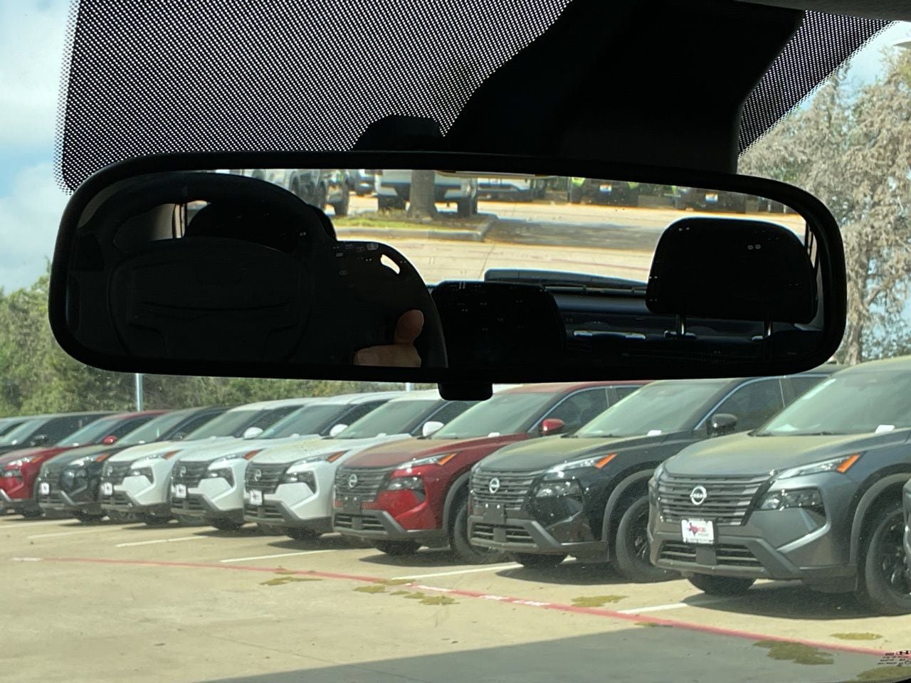 Used 2025 Hyundai Venue SEL image 28