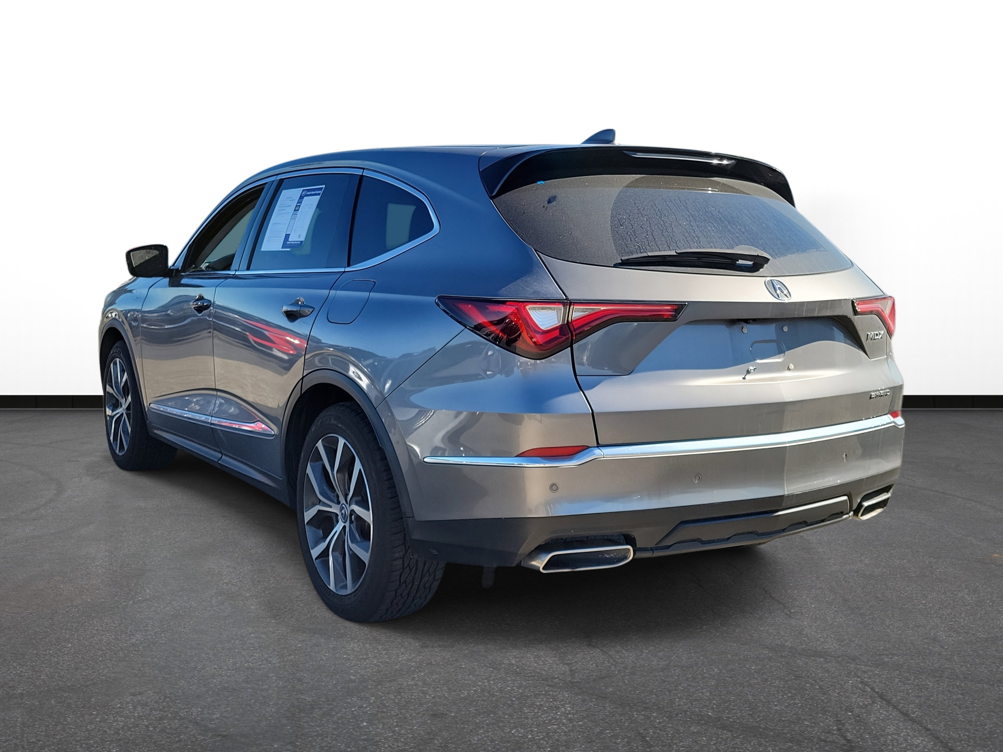 Used 2022 Acura MDX SH-AWD w/ Technology Package image 3