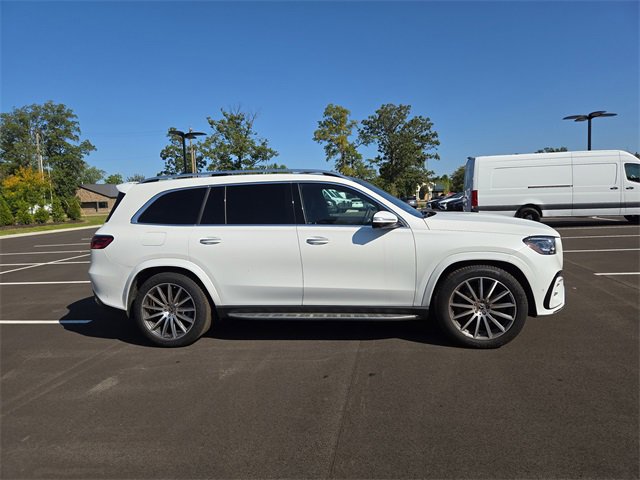 New 2025 Mercedes-Benz GLS 580 4MATIC image 2