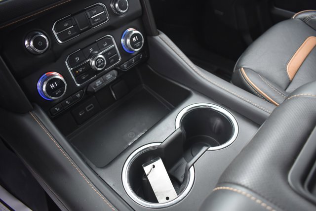 Used 2023 GMC Yukon AT4 w/ Technology Package image 29