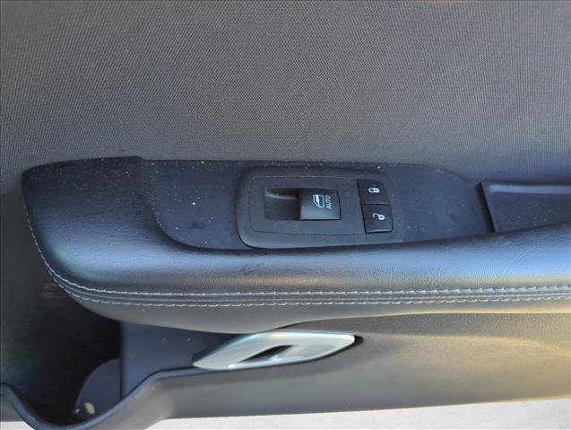 Used 2019 Dodge Challenger SXT image 24