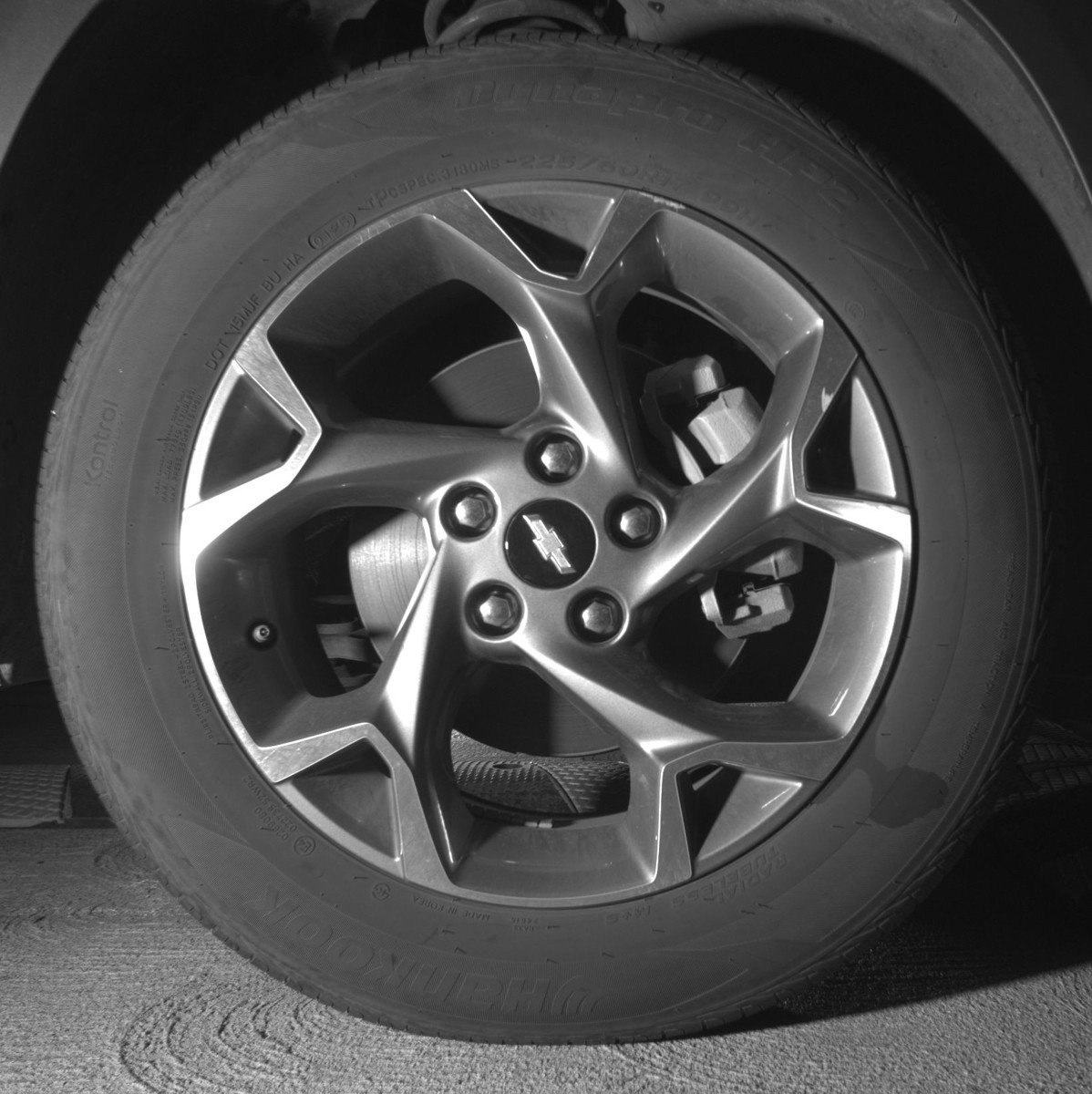 Used 2025 Chevrolet Trax LT FWD image 13