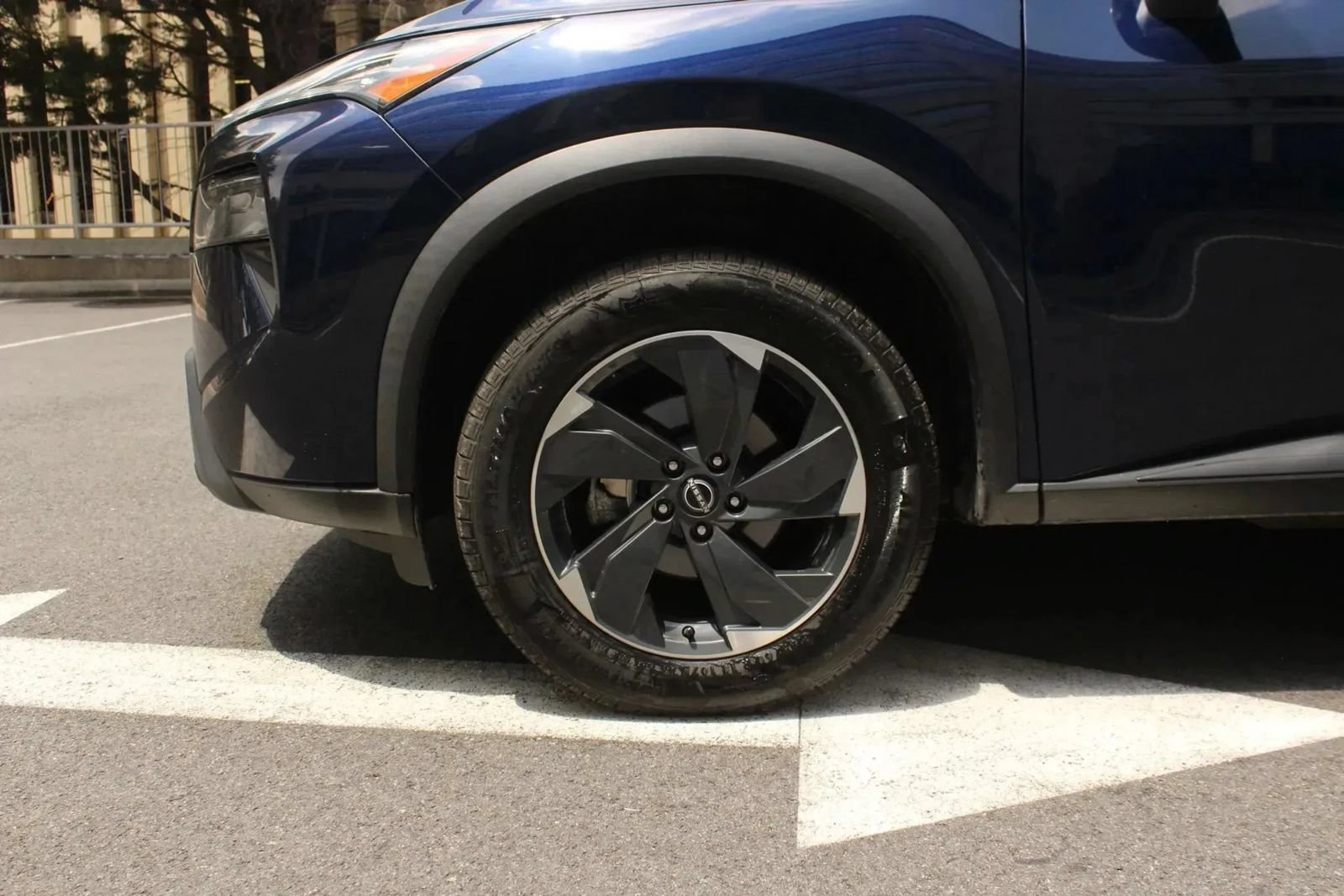 Used 2024 Nissan Rogue SV w/ SV Premium Package AWD/4WD image 22