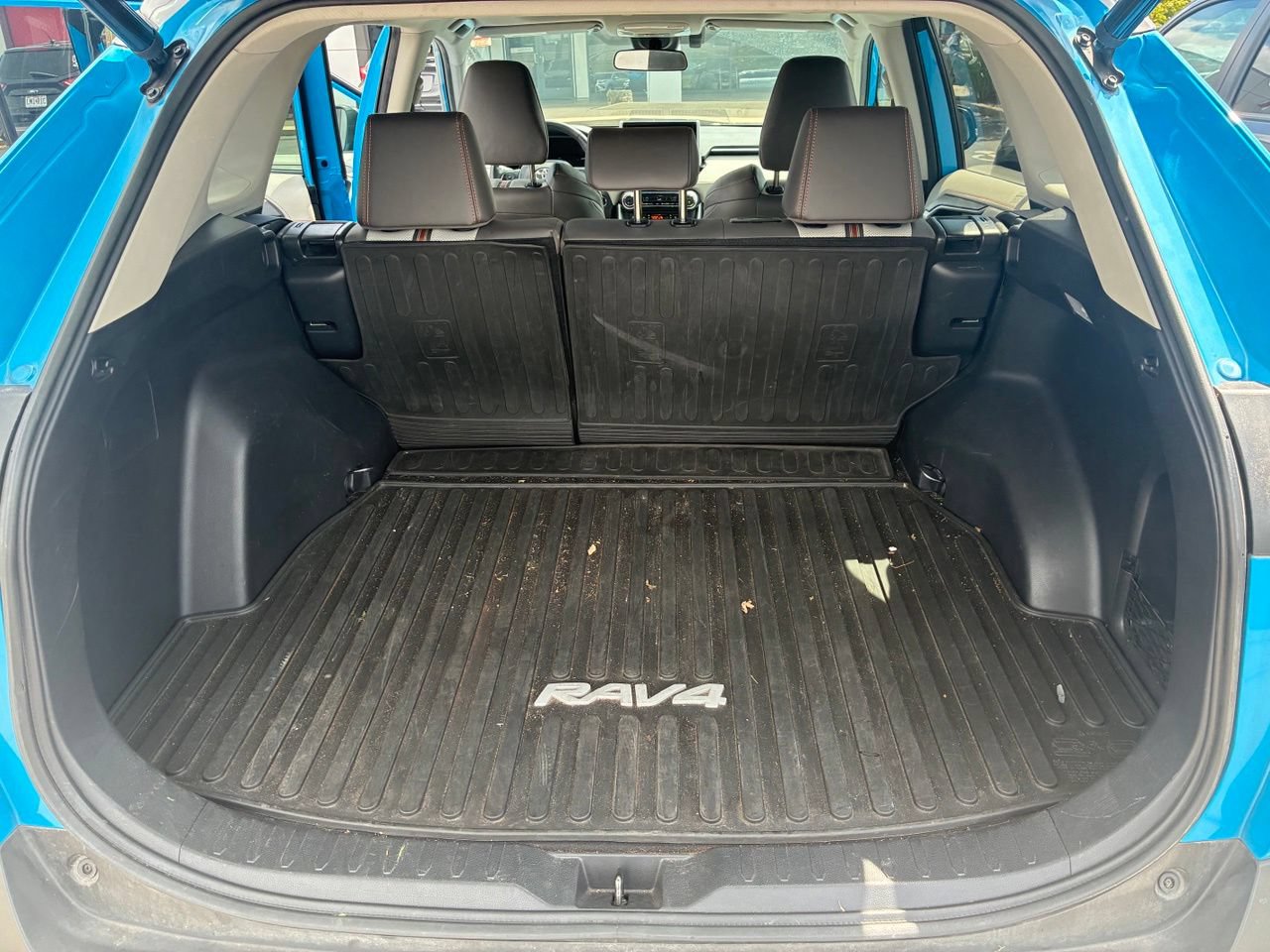 Used 2019 Toyota RAV4 Adventure w/ Cold Weather Package AWD/4WD image 13