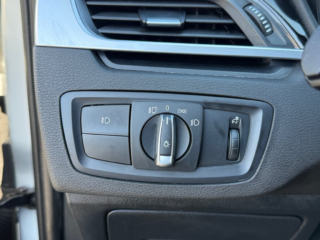 Used 2018 BMW X1 sDrive28i FWD image 22