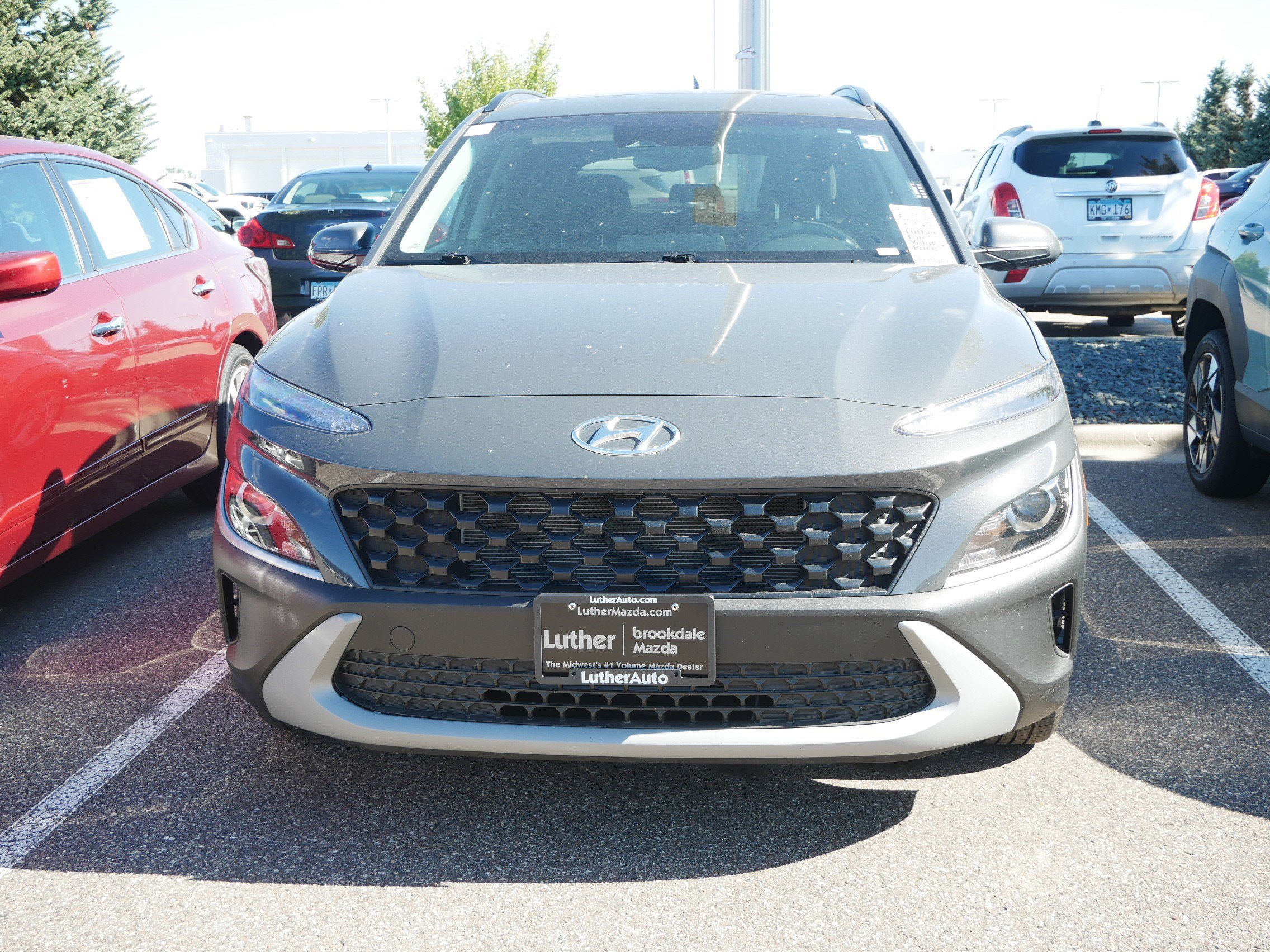 Used 2023 Hyundai Kona SEL w/ Convenience Package FWD image 2