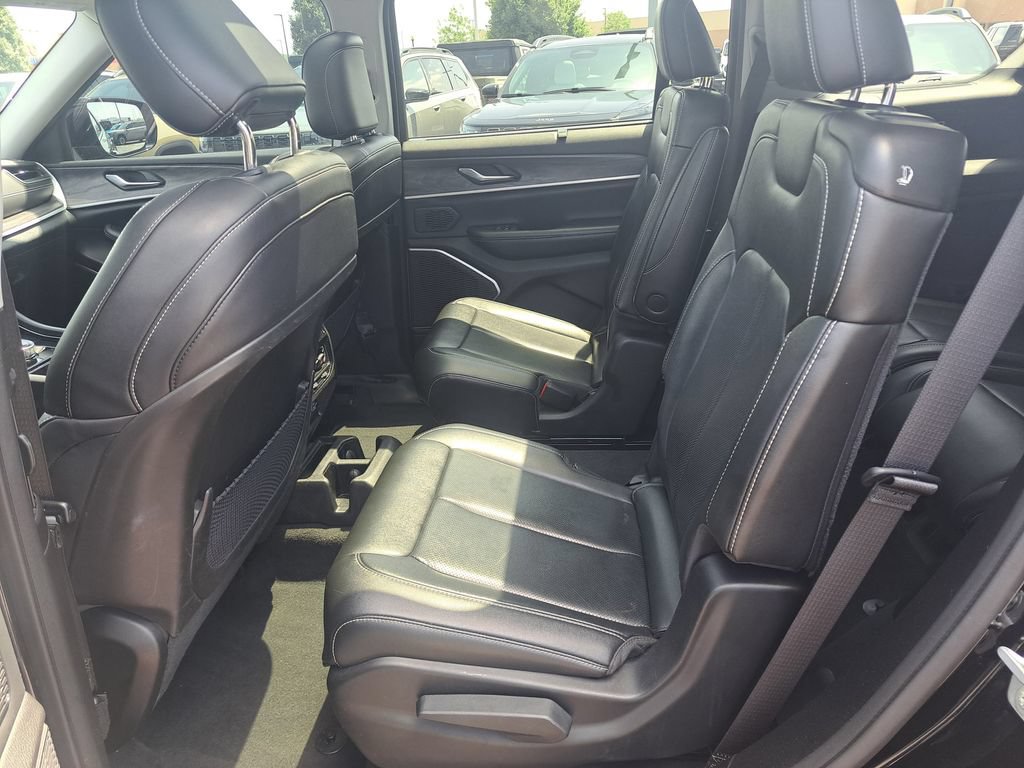 Certified 2023 Jeep Grand Cherokee L Limited w/ Luxury Tech Group II AWD/4WD image 33