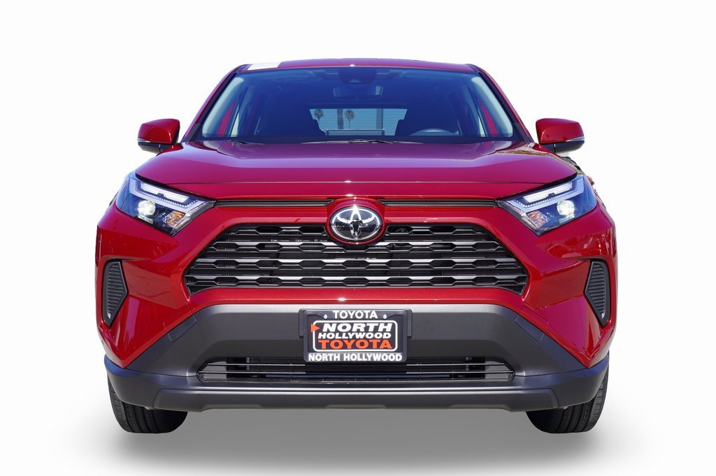 New 2025 Toyota RAV4 LE video 2