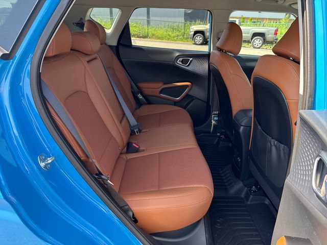 Used 2025 Kia Soul EX FWD image 12