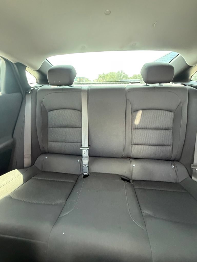 Used 2025 Chevrolet Malibu RS FWD image 22