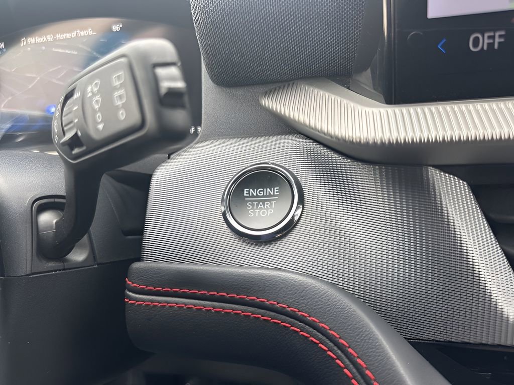 Used 2025 Ford Explorer ST-Line w/ ST-Line Street Pack image 23