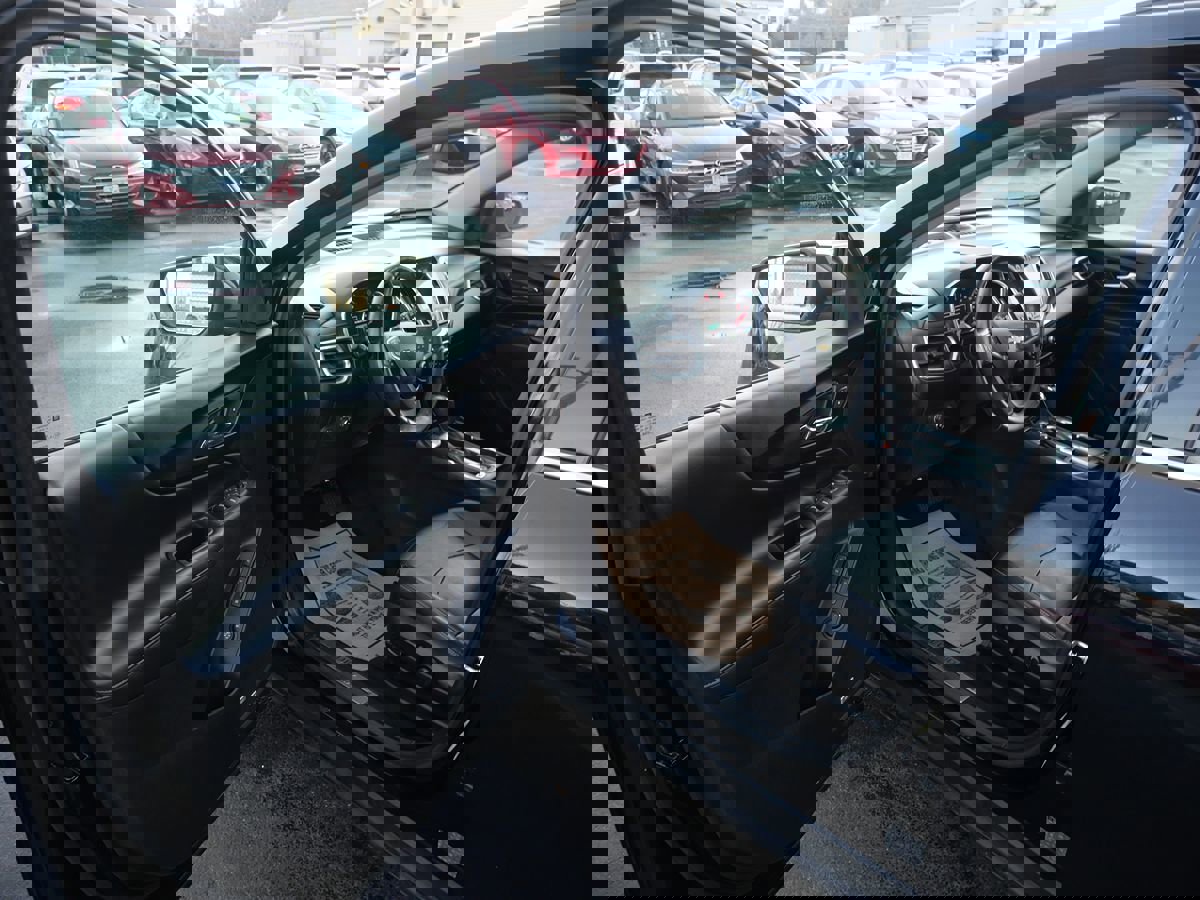 Used 2018 Chevrolet Equinox Premier image 14