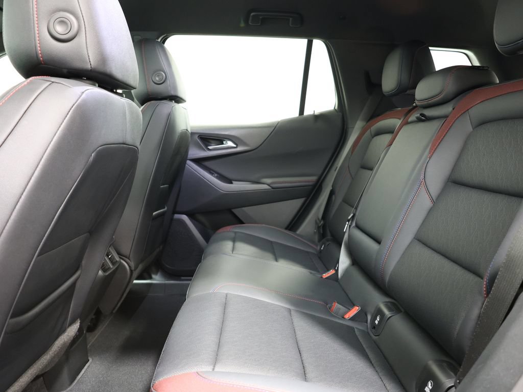 Used 2025 Chevrolet Equinox RS w/ Safety and Technology Package AWD/4WD image 25