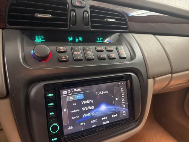 Used 2005 Cadillac De Ville DHS w/ Equipment Group FWD image 32