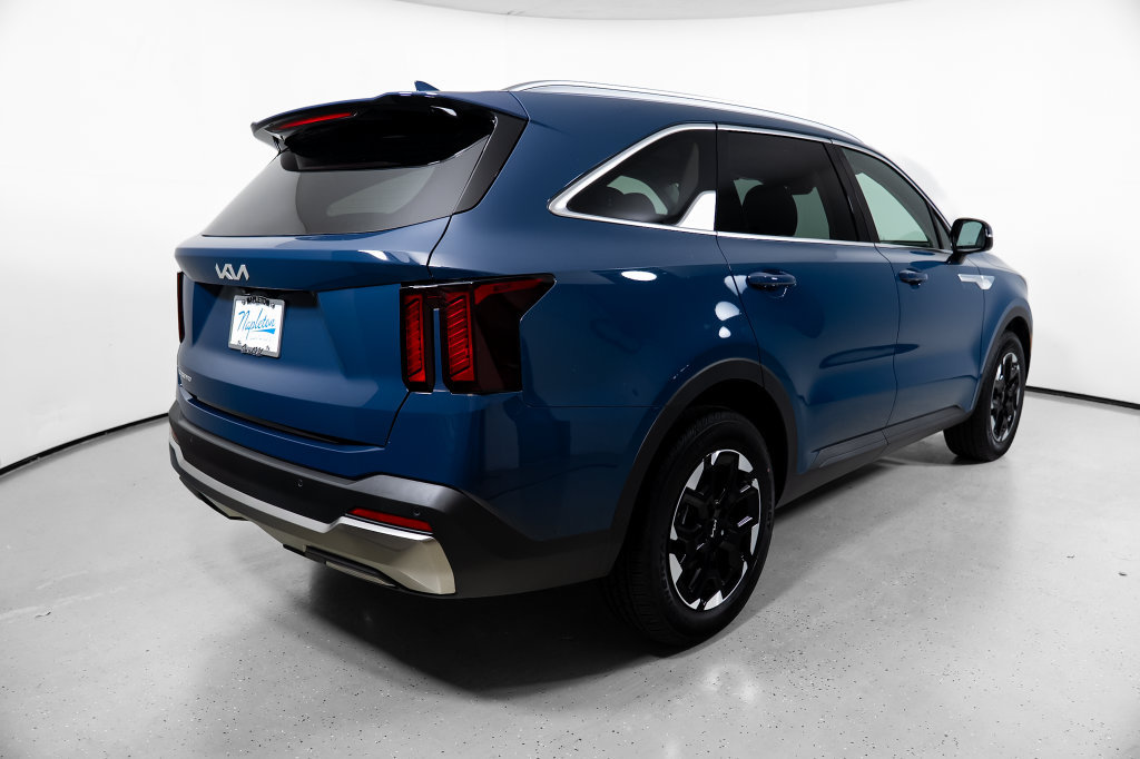 New 2026 Kia Sorento S w/ S Panoramic Sunroof Package FWD image 8