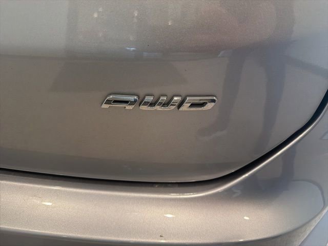 Used 2022 Ford Edge Titanium w/ Equipment Group 301A image 7