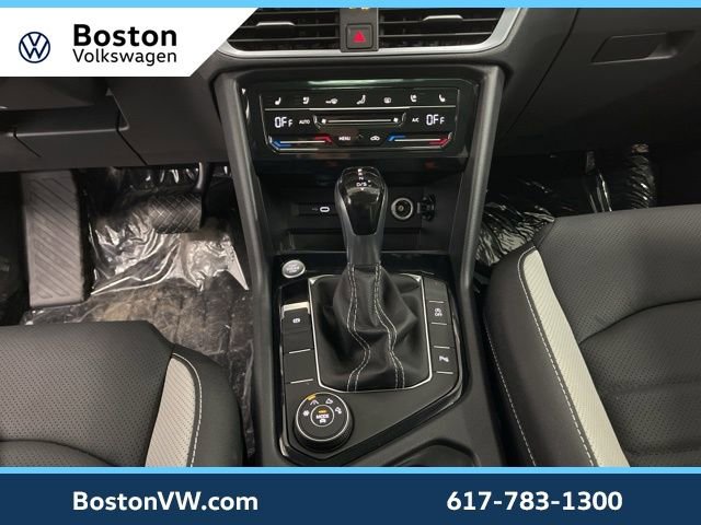 New 2026 Volkswagen Taos SEL AWD/4WD image 22
