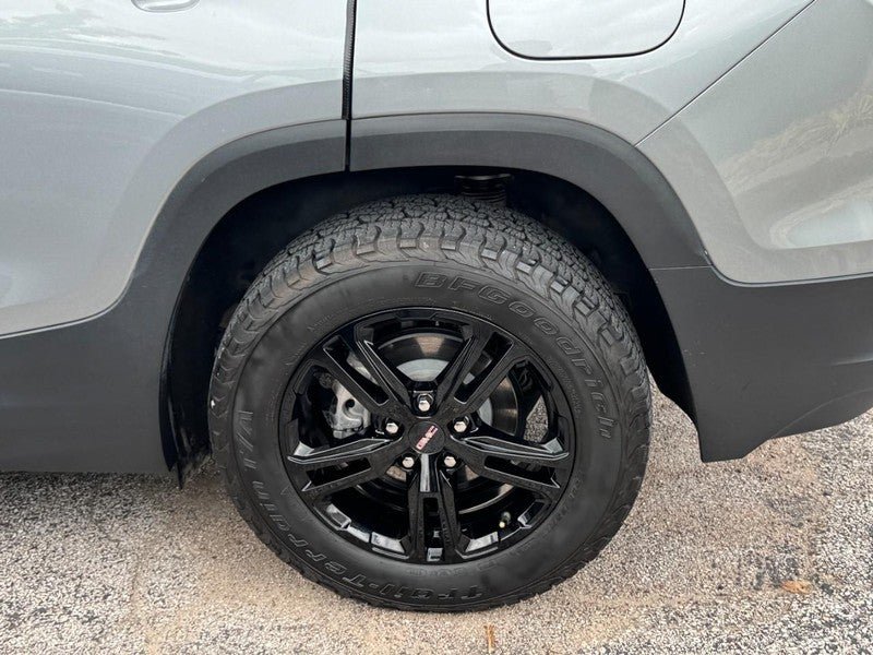 Used 2023 GMC Terrain AT4 w/ GMC Pro Grade Package AWD/4WD image 7
