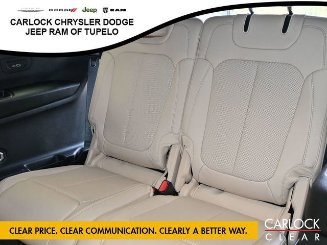 New 2025 Jeep Grand Cherokee L Limited w/ Luxury Tech Group II image 39