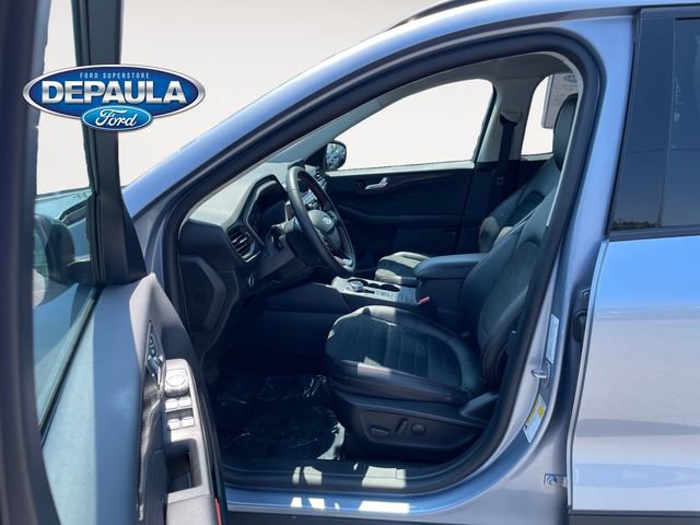 Used 2022 Ford Escape SEL w/ SEL Stealth AWD Package image 11