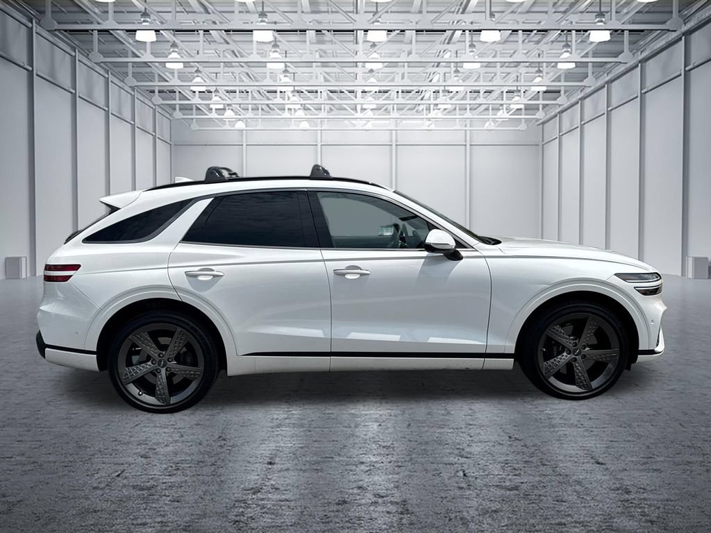 Used 2025 Genesis GV70 2.5T w/ Sport Prestige Package AWD/4WD image 8