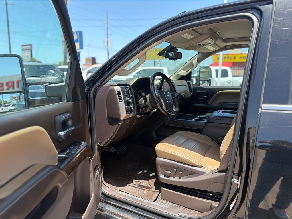 Used 2019 GMC Sierra 2500 Denali w/ Duramax Plus Package AWD/4WD image 13