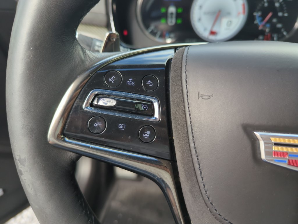 Used 2018 Cadillac CTS V w/ Luxury Package RWD image 22