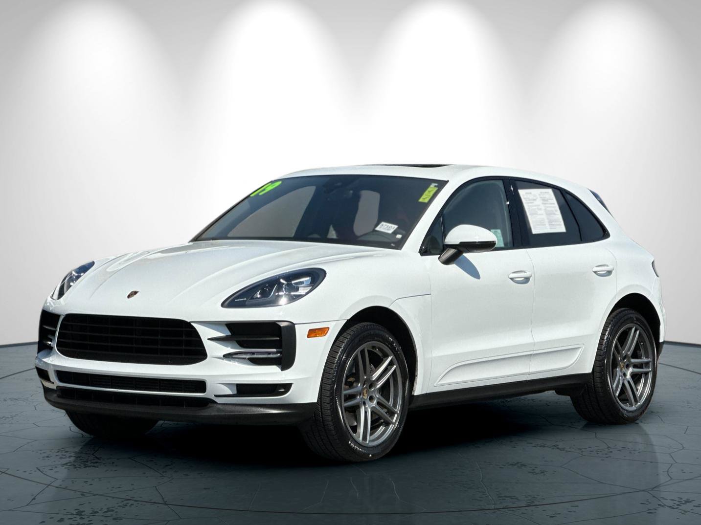 Used 2019 Porsche Macan AWD/4WD image 8