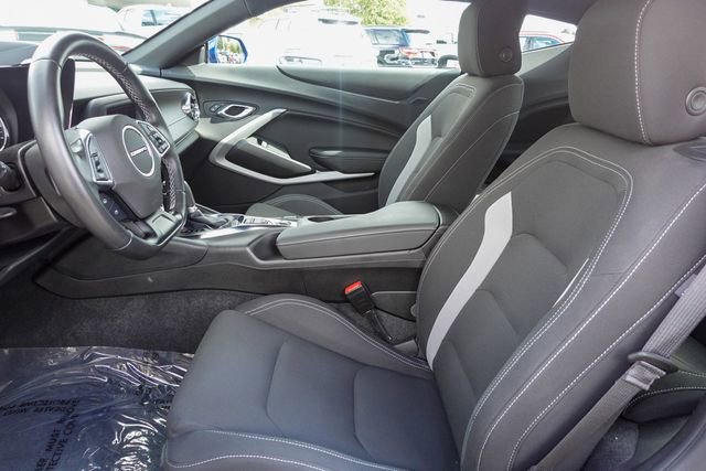 Used 2021 Chevrolet Camaro LT w/ RS Package image 14