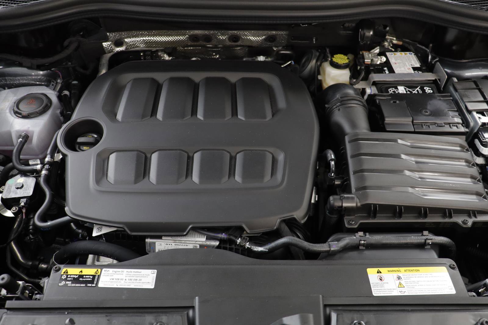 New 2026 Volkswagen Tiguan SE w/ Panoramic Sunroof Package image 22