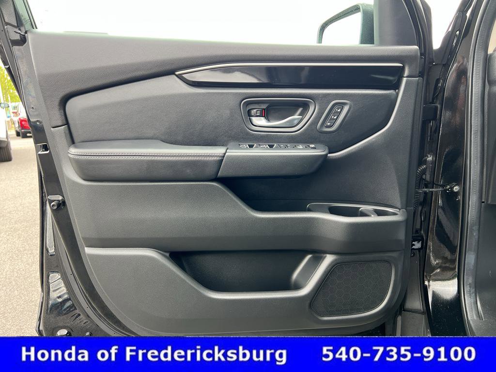 Used 2025 Honda Pilot EX-L image 23