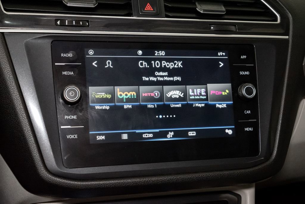 Used 2023 Volkswagen Tiguan SE image 16