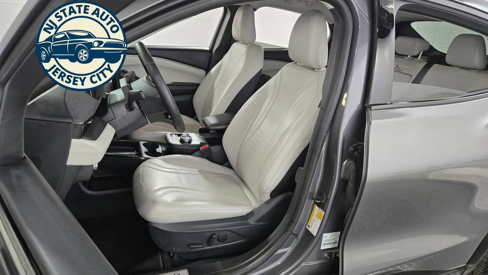 Used 2021 Ford Mustang Mach-E Premium AWD/4WD image 30