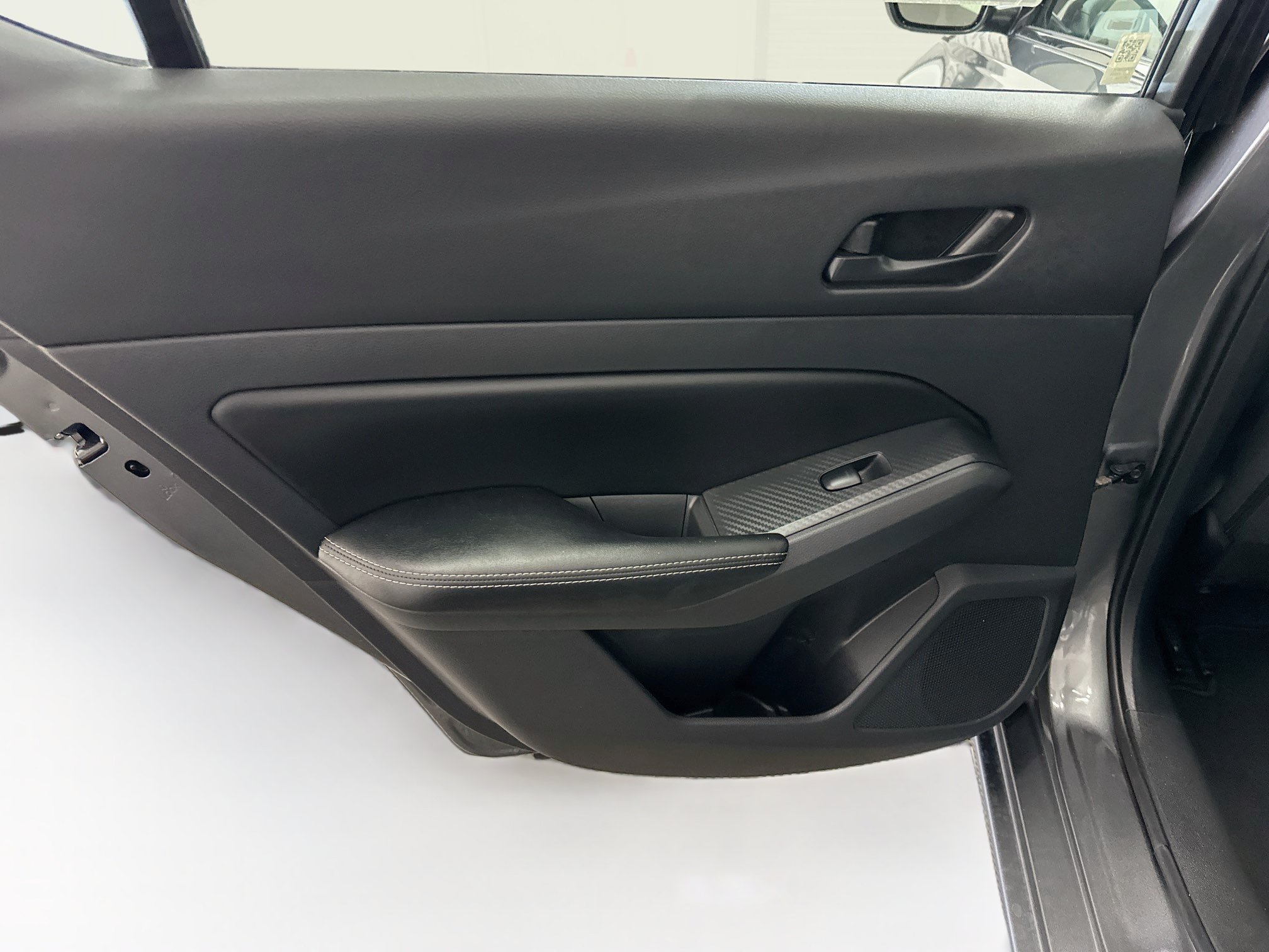 Used 2025 Nissan Altima 2.5 SV FWD image 26