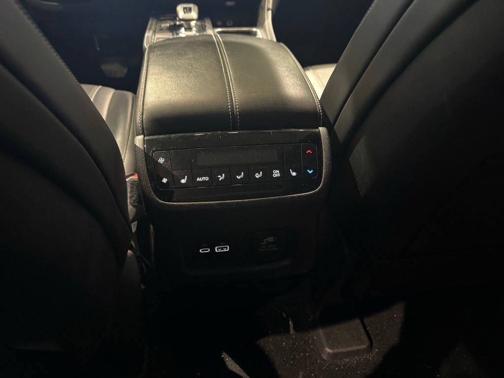 Used 2023 INFINITI QX60 Sensory w/ Cargo Package AWD/4WD image 19