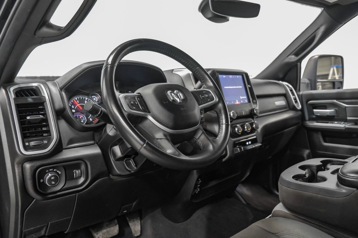 Used 2024 RAM 3500 Big Horn image 15