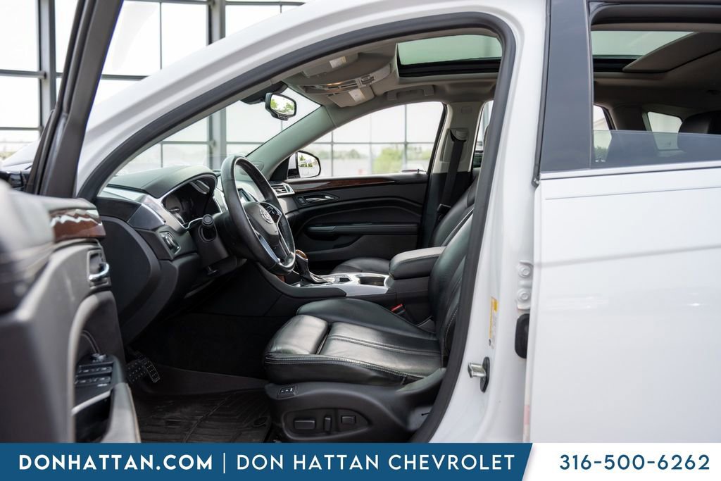 Used 2016 Cadillac SRX Luxury FWD image 5
