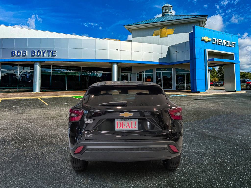 New 2026 Chevrolet Trax LS w/ Driver Confidence Package image 4