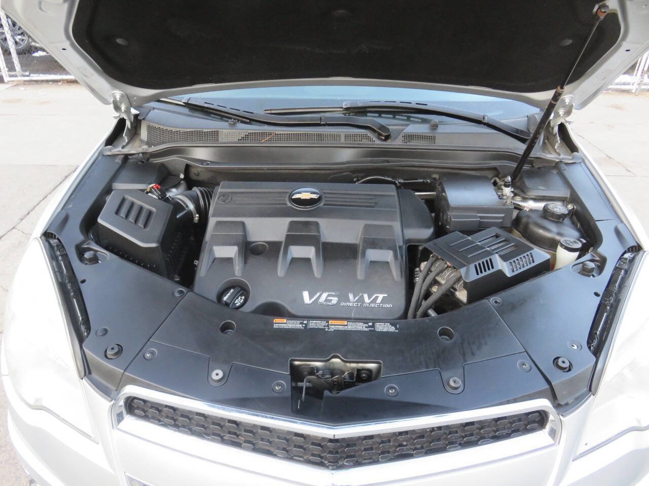 Used 2015 Chevrolet Equinox LT image 33