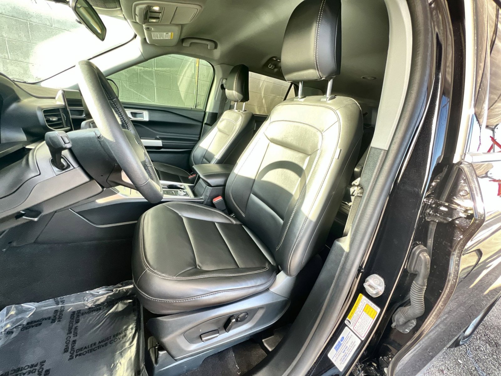 Used 2023 Ford Explorer XLT w/ Equipment Group 202A image 13