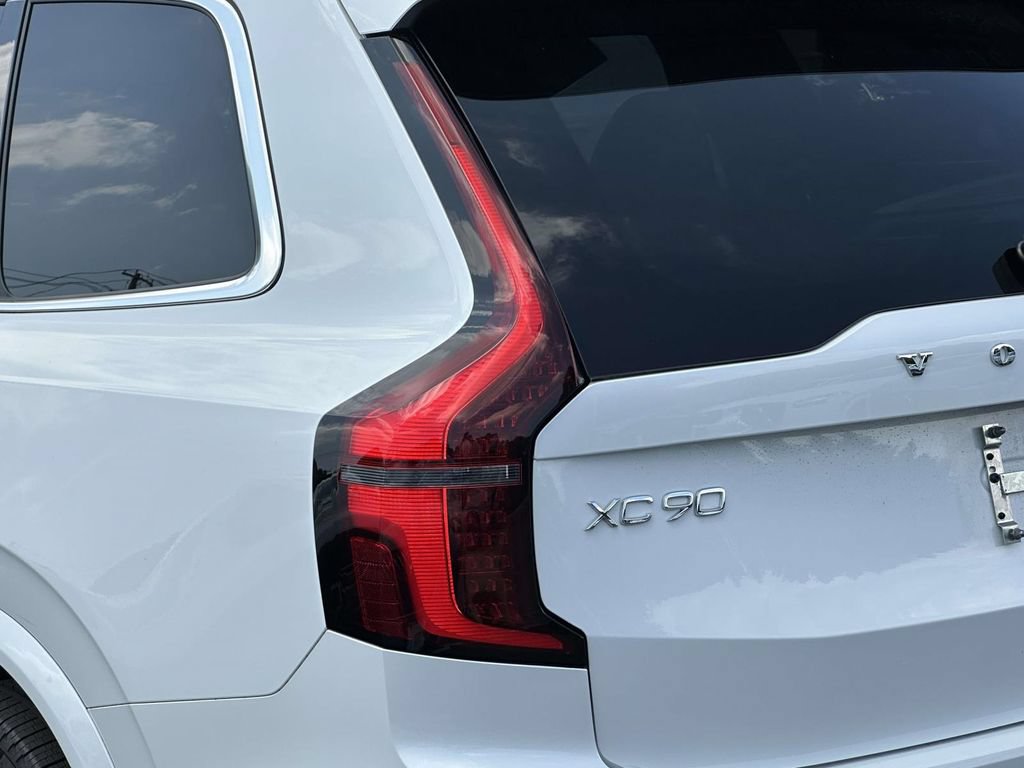 Certified 2026 Volvo XC90 B6 Ultra w/ Protection Package AWD/4WD image 8