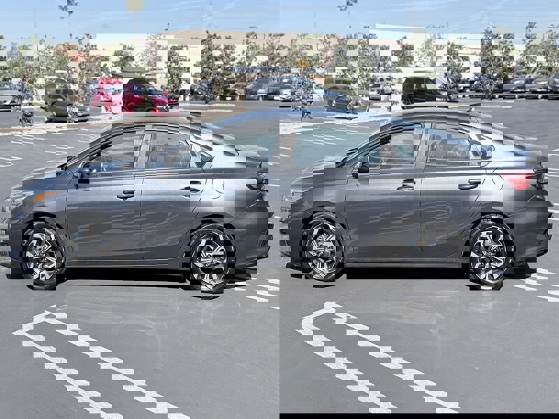 Used 2021 Kia Forte LXS image 12