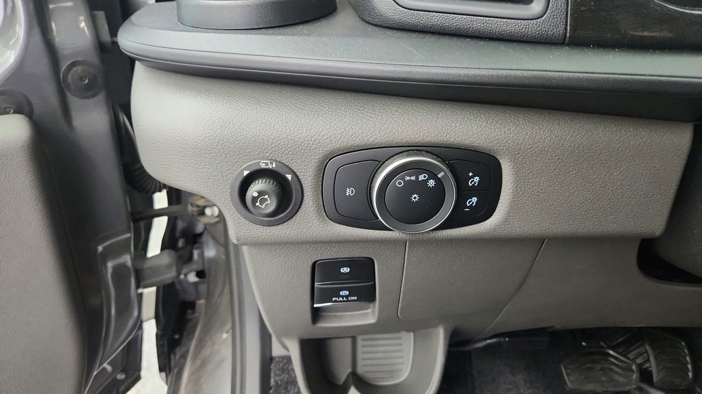 Used 2025 Ford Transit 150 Low Roof AWD image 45